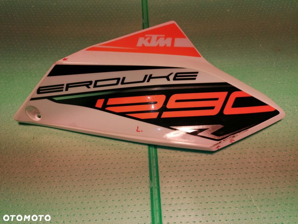 KTM SUPER DUKE 1290 boczek owiewka lewy 14-16 - 1