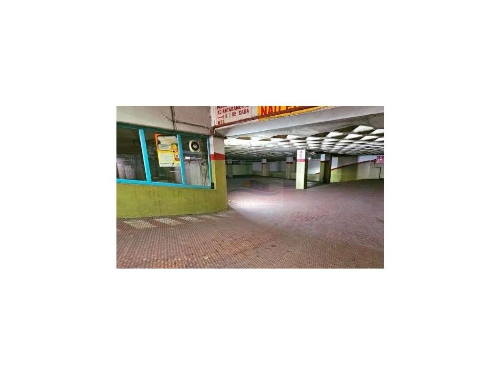 Garagem Amadora venda ou Possibilidade de Arrendamento Excelente In... - Grande imagem: 4/7