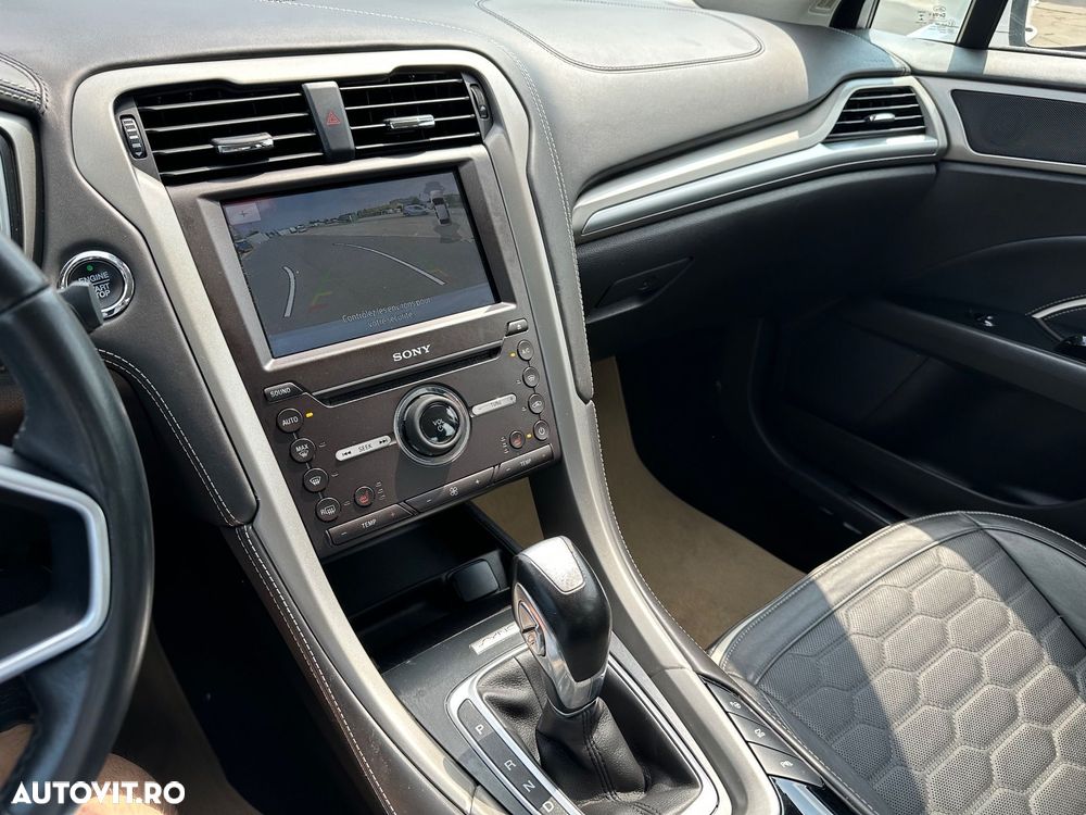 Ford Mondeo Vignale 2.0 Hybrid - 16