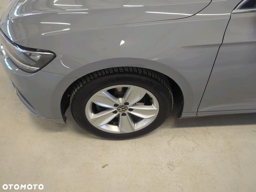 Volkswagen Passat 2.0 TSI Business DSG - 5