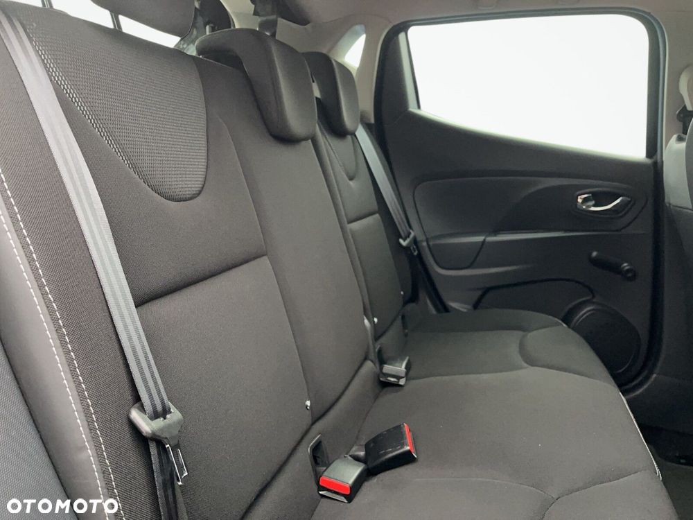 Renault Clio - 16
