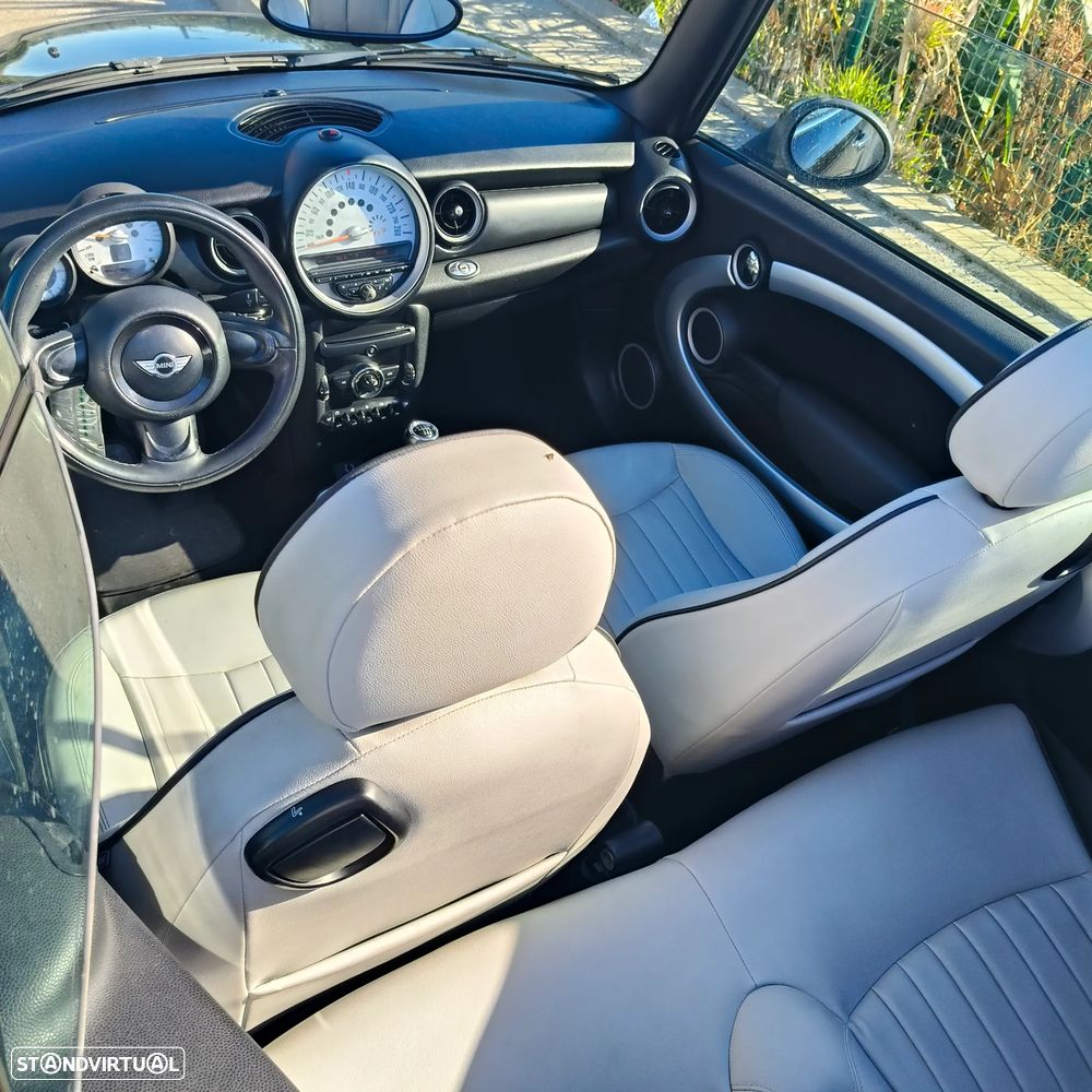 MINI Cabrio Cooper D - 2