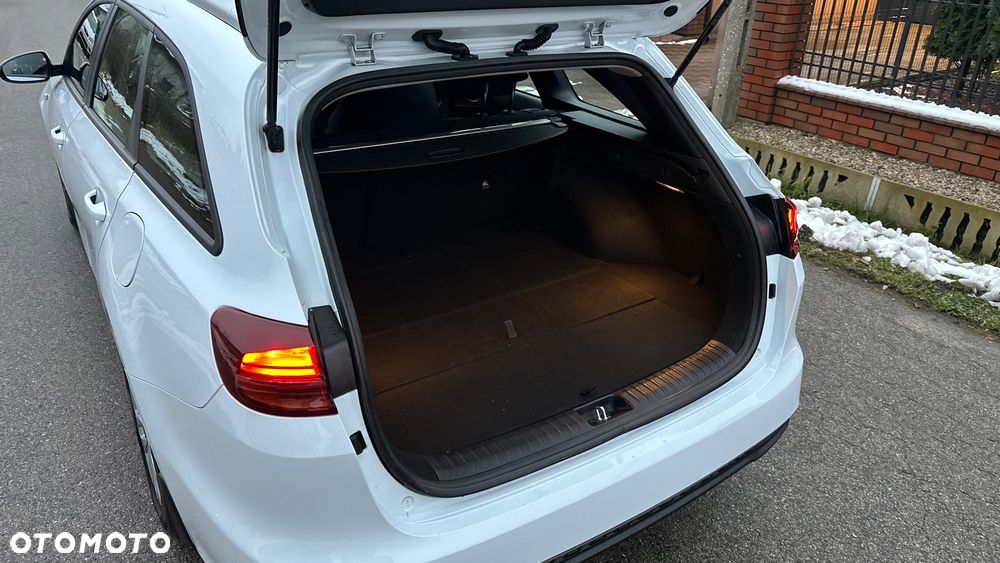 Kia Ceed 1.5 T-GDI S - 10