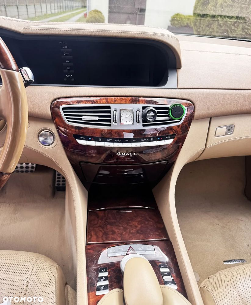 Mercedes-Benz CL 500 4Matic (BlueEFFICIENCY) 7G-TRONIC - 11