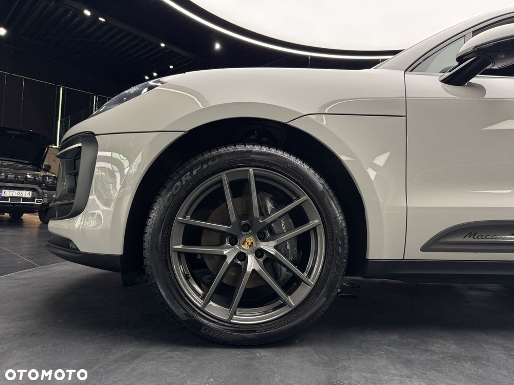 Porsche Macan T - 23