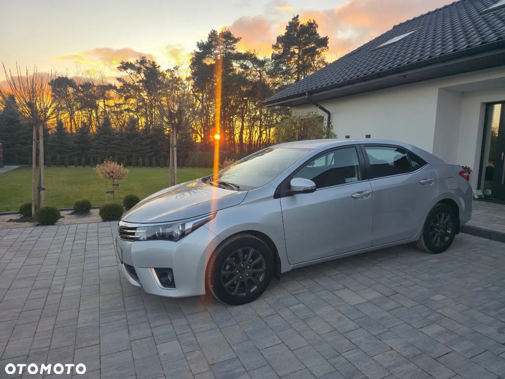 Toyota Corolla 1.6 Premium - 1