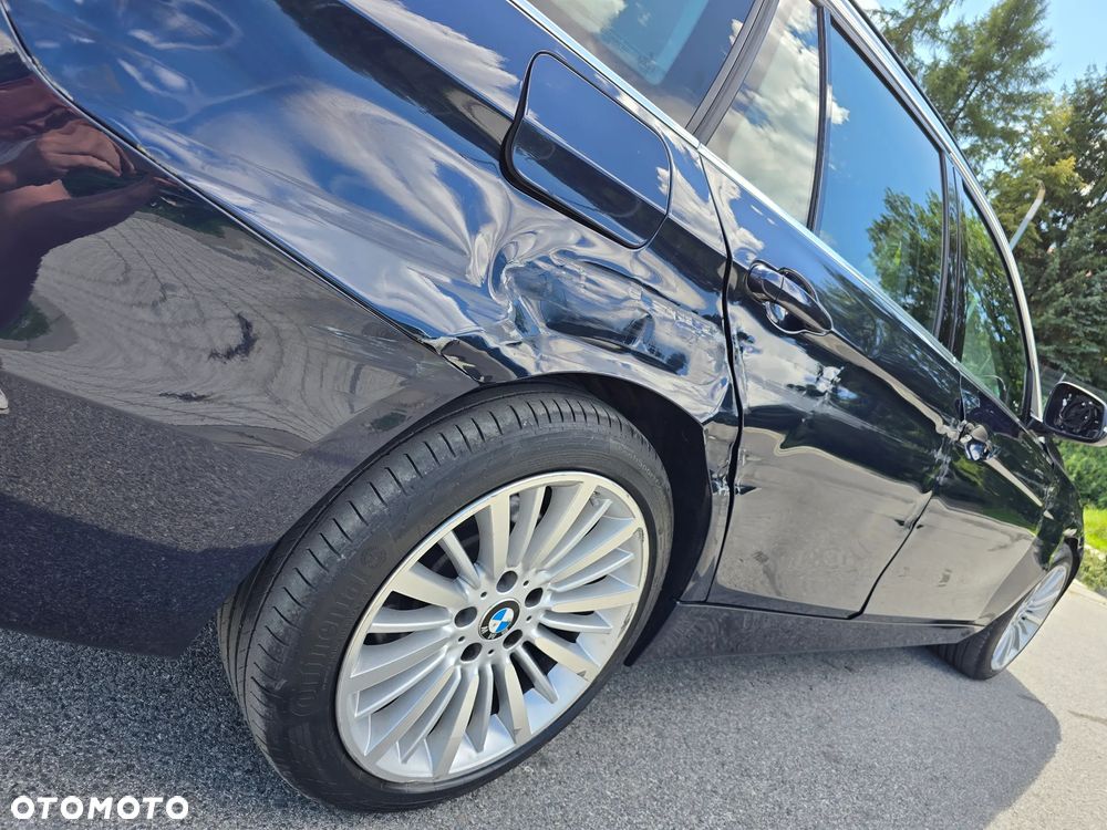 BMW Seria 3 328i Touring Luxury Line - 36