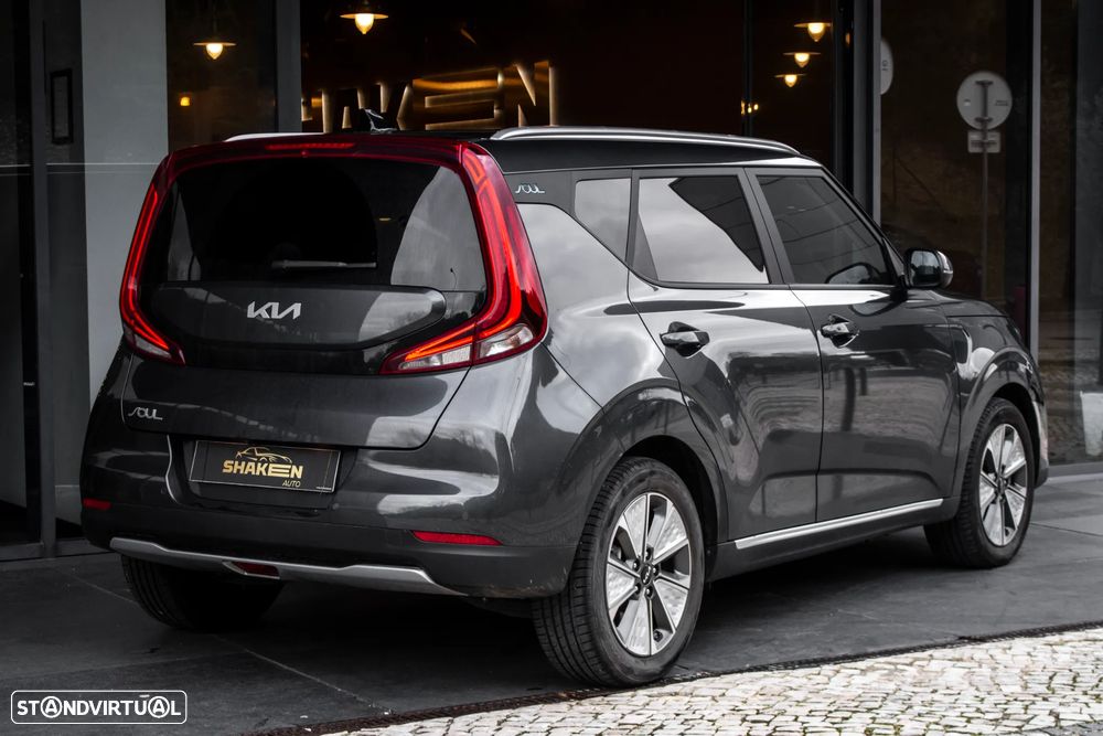 Kia e-Soul Vision - 7