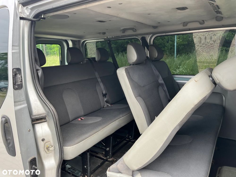 Opel Vivaro L2H1 2.9t - 7
