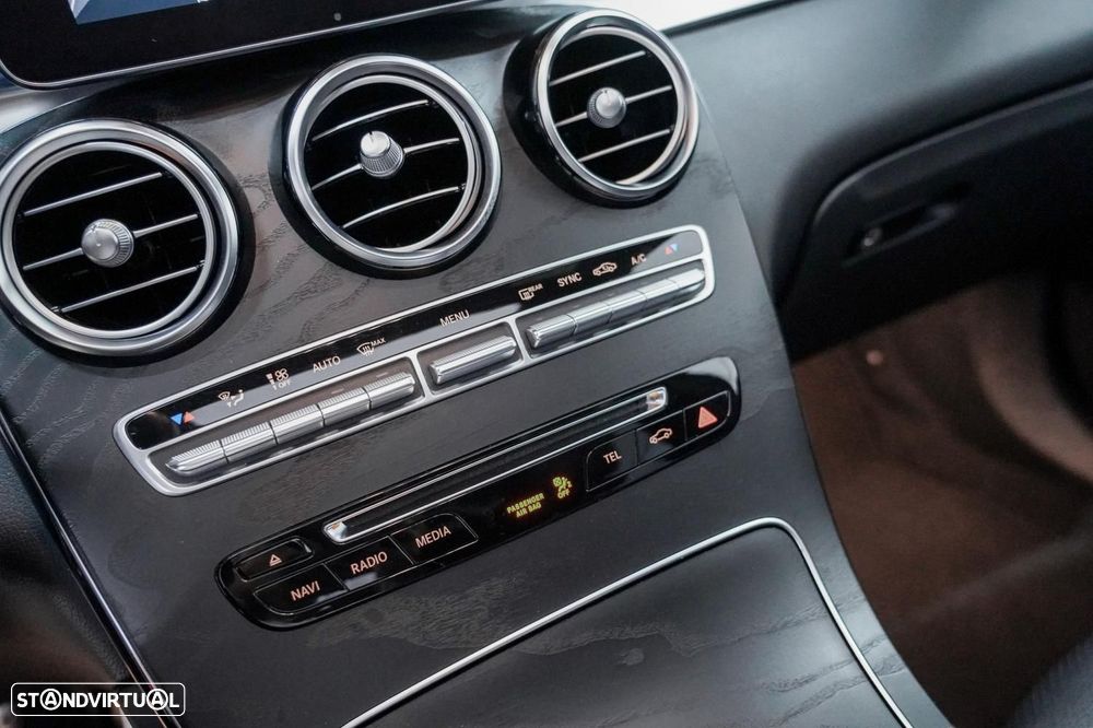 Mercedes-Benz GLC 220 d 4Matic 9G-TRONIC AMG Line - 13