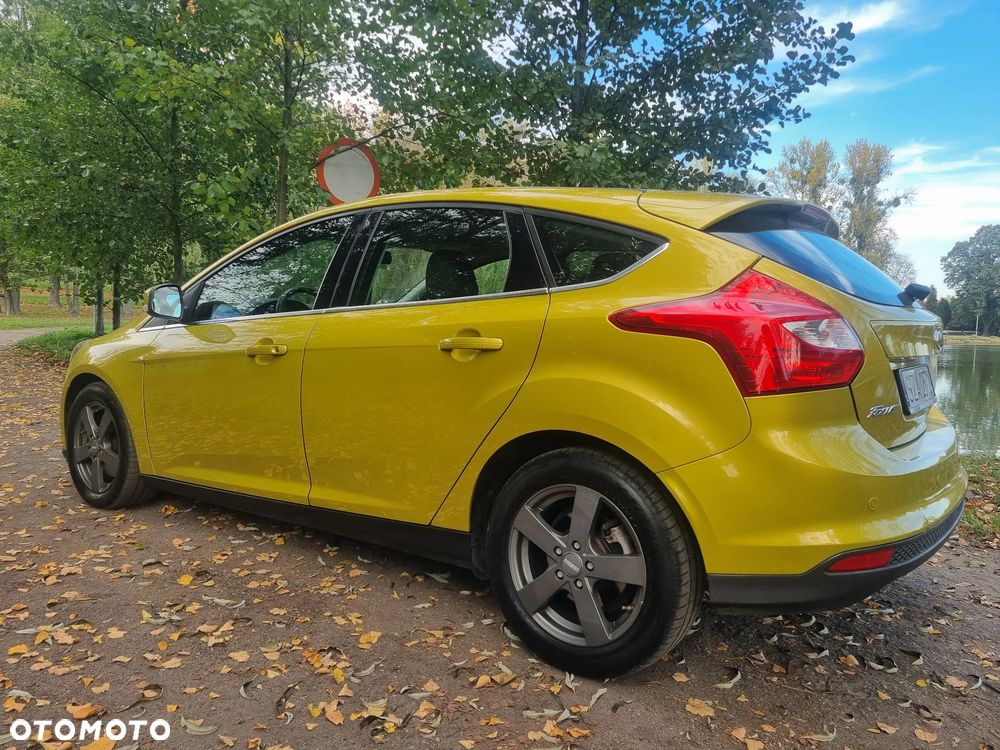 Ford Focus 1.6 EcoBoost Titanium - 11