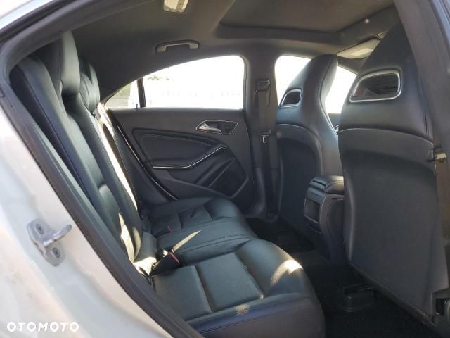 Mercedes-Benz CLA 250 4-Matic - 7