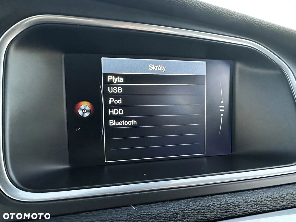 Volvo V40 Cross Country D2 Drive-E Ocean Race - 29