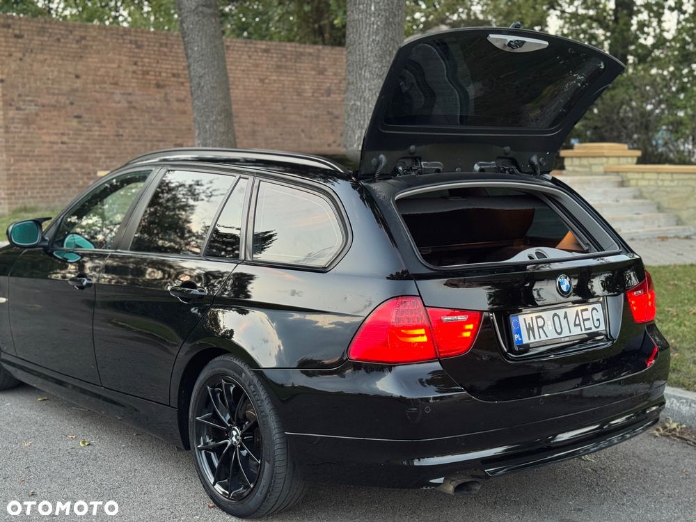 BMW Seria 3 318d Sport Line - 10