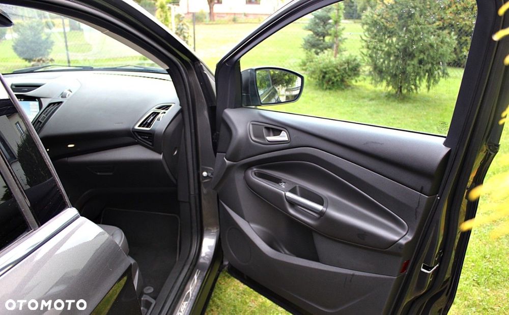 Ford Kuga - 18