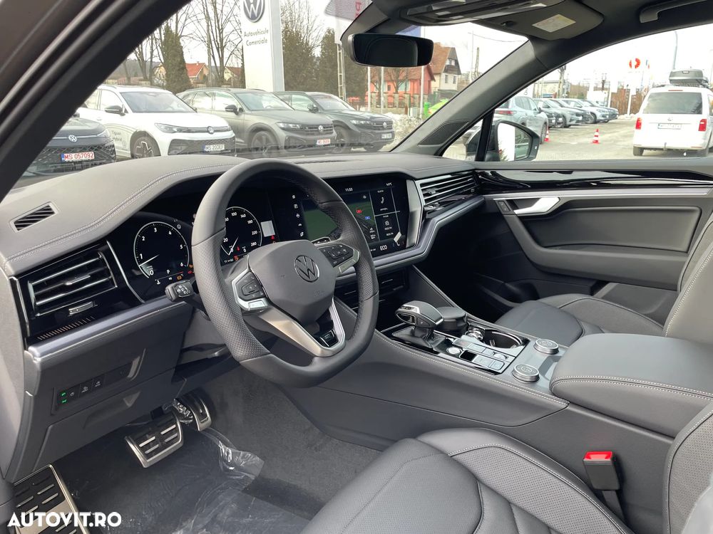 Volkswagen Touareg - 17