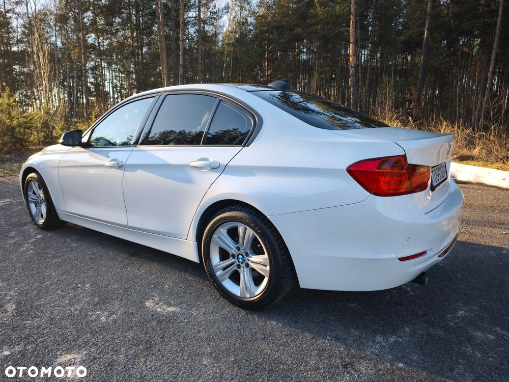 BMW Seria 3 318d Blue Performance Sport Line - 4