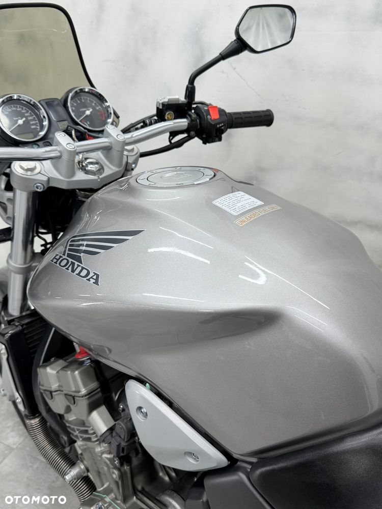 Honda Hornet - 21
