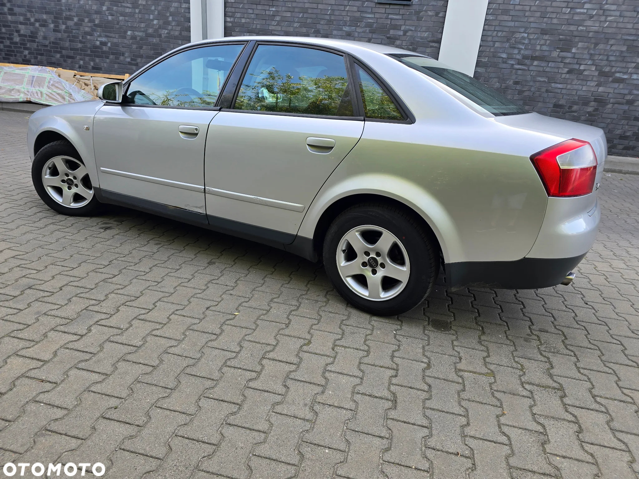 Audi A4 1.6 - 6