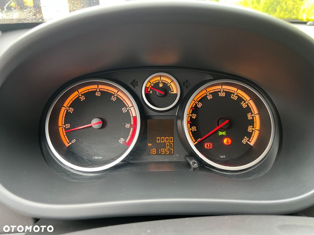 Opel Corsa 1.2 16V - 13