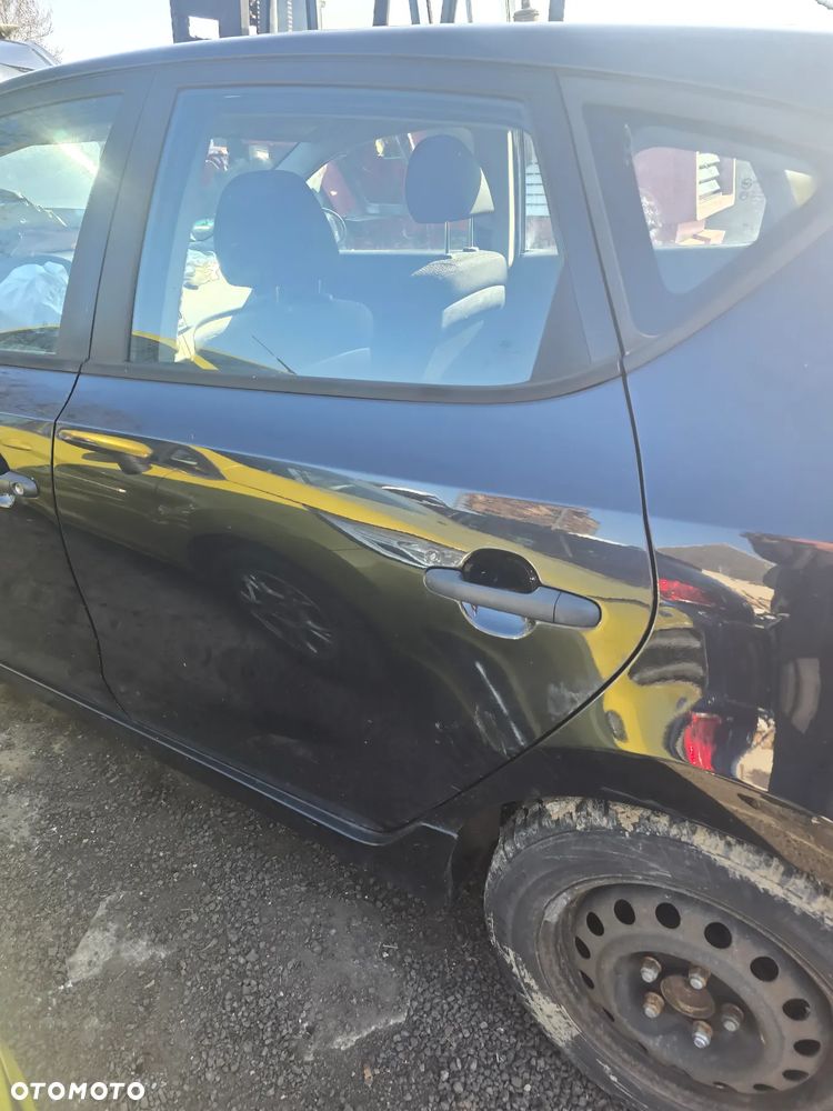 Drzwi lewy tył hyundai I 30 lift w kolorze 9F - 1