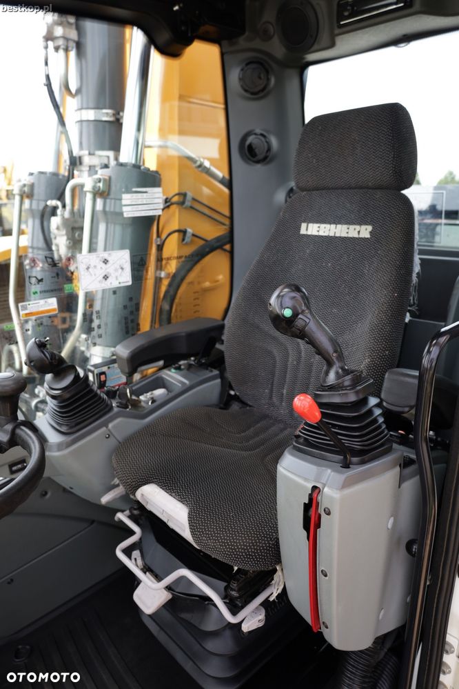 Liebherr A918 Compact - 23