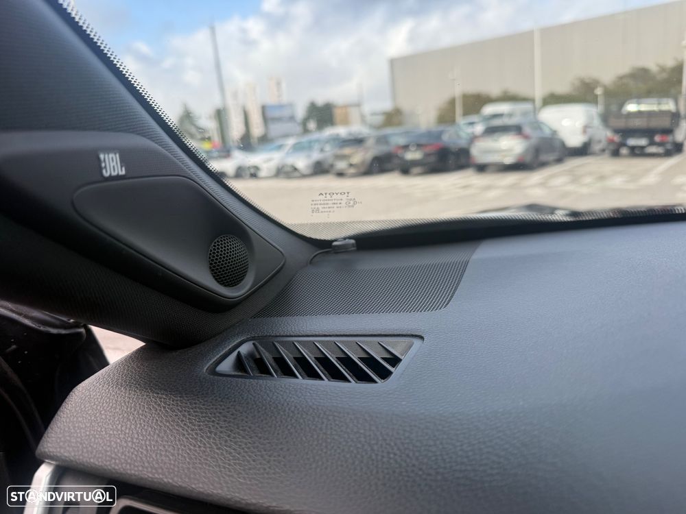 Toyota RAV4 2.5 HDF Lounge - 9