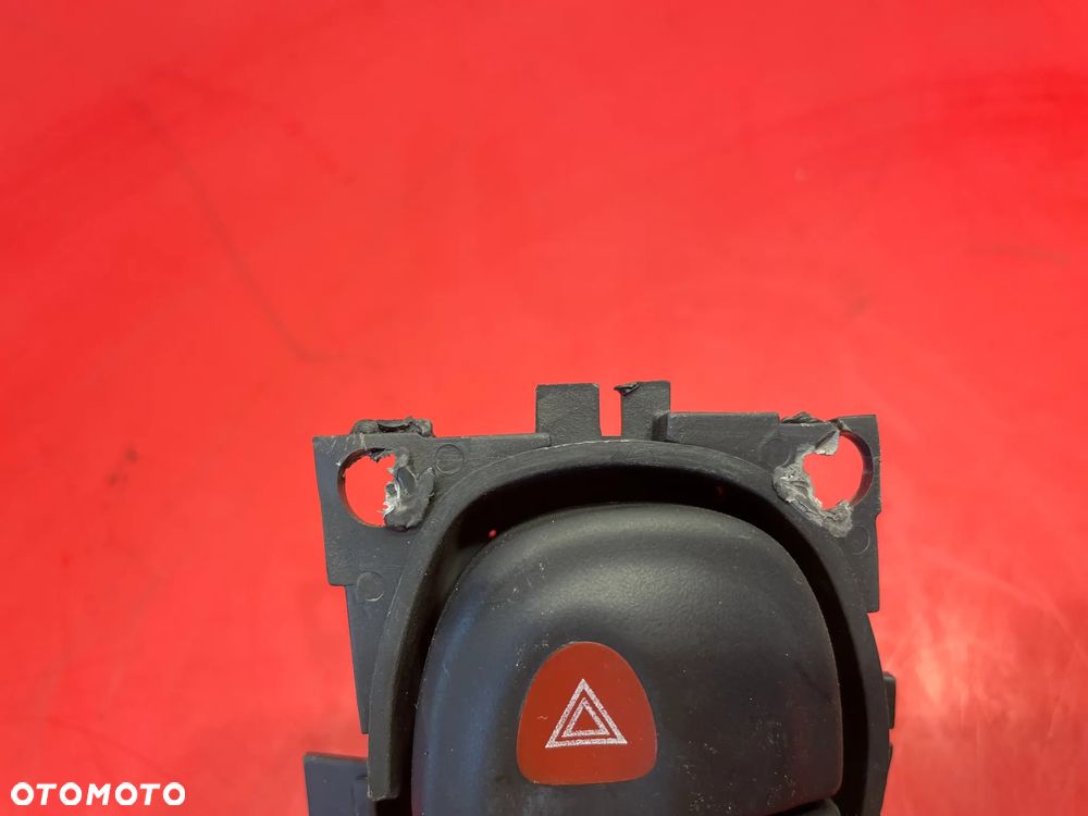 PANEL PRZEŁĄCZNIKÓW LANCIA YPSILON - 2