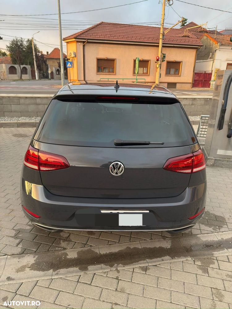 Volkswagen Golf - 3