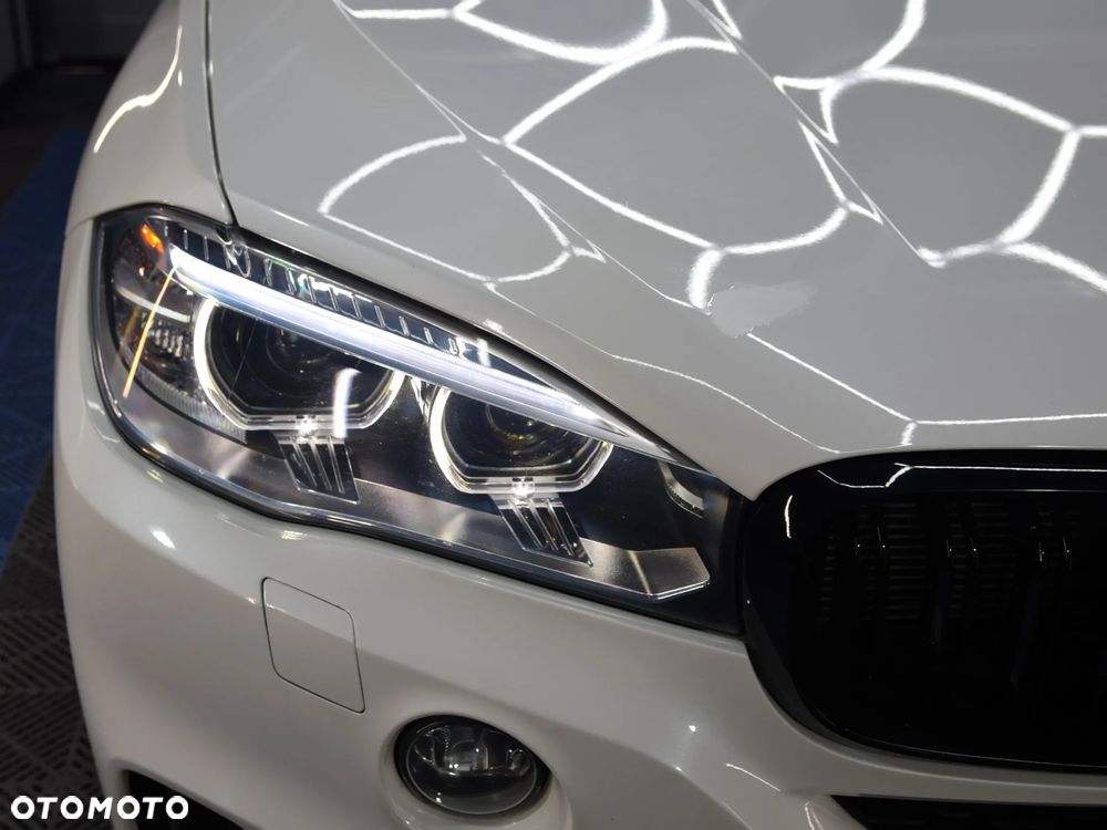BMW X5 xDrive35i - 14