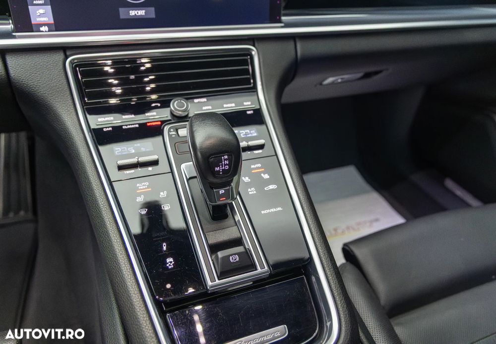Porsche Panamera - 14