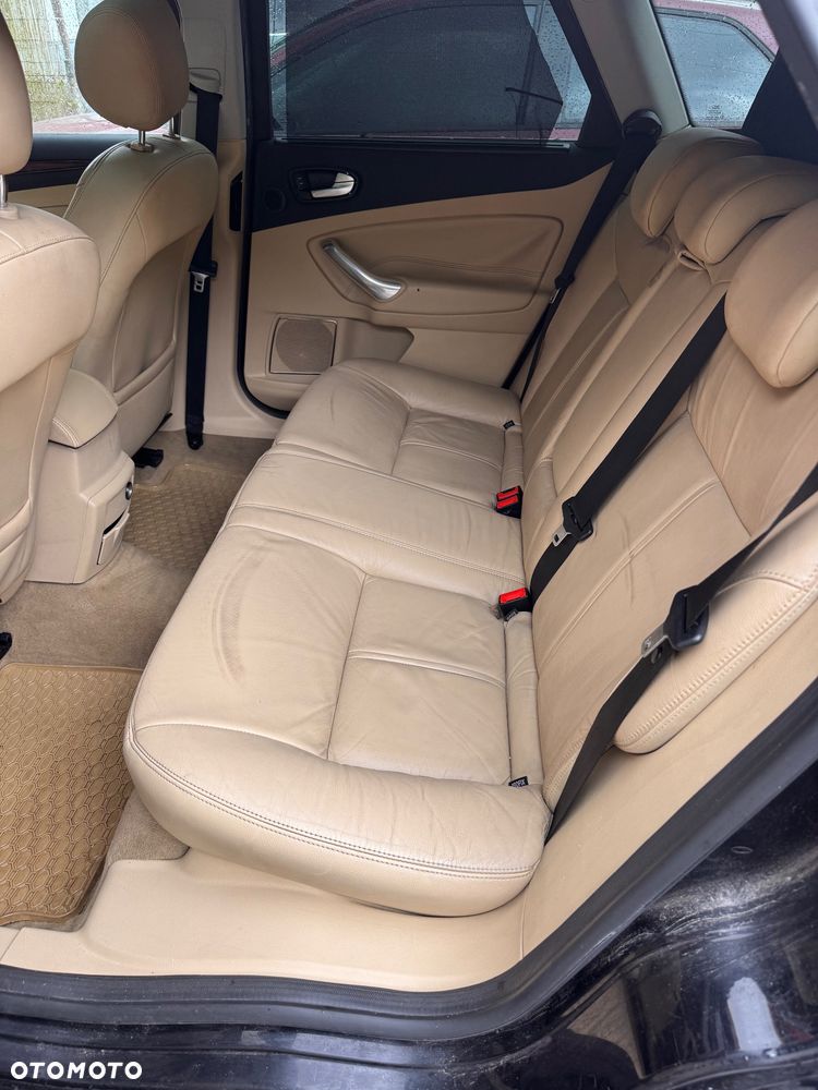 Ford Mondeo - 11