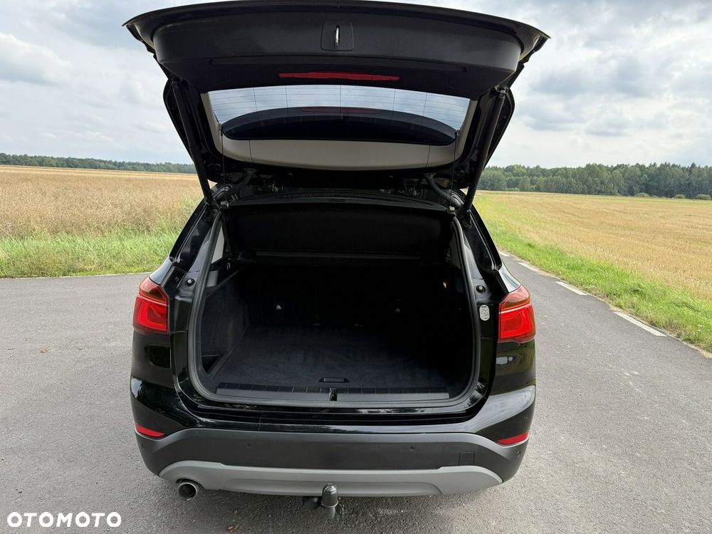 BMW X1 xDrive18d Advantage - 16
