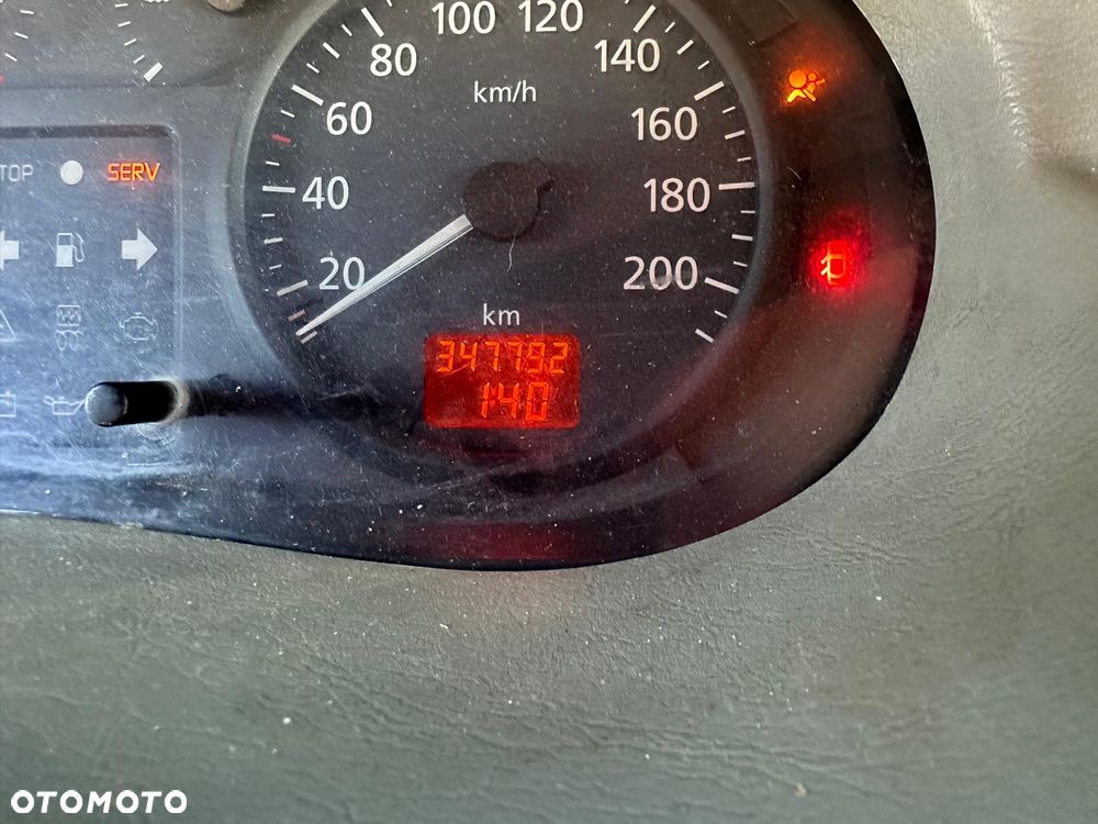 Renault TRAFIC - 10