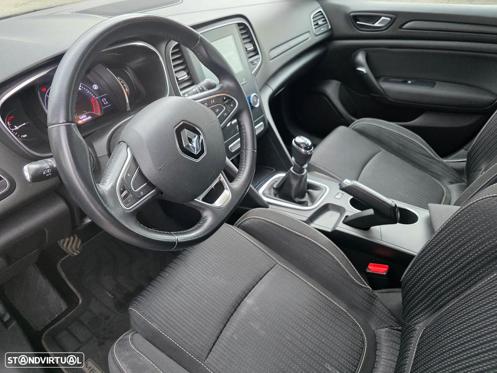 Renault Mégane 1.5 dCi Dynamique S - 12