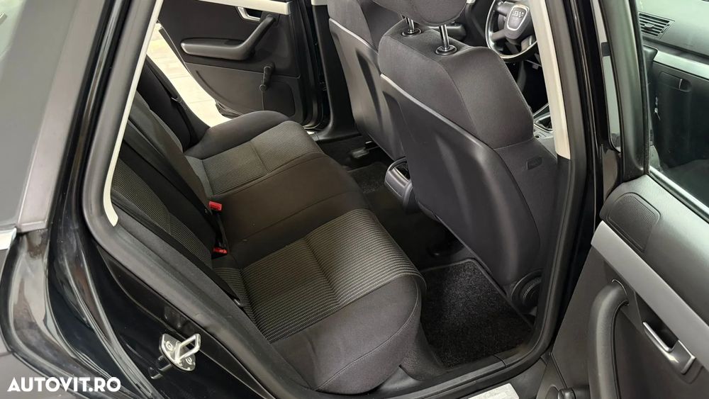 Audi A4 1.6 Avant - 8