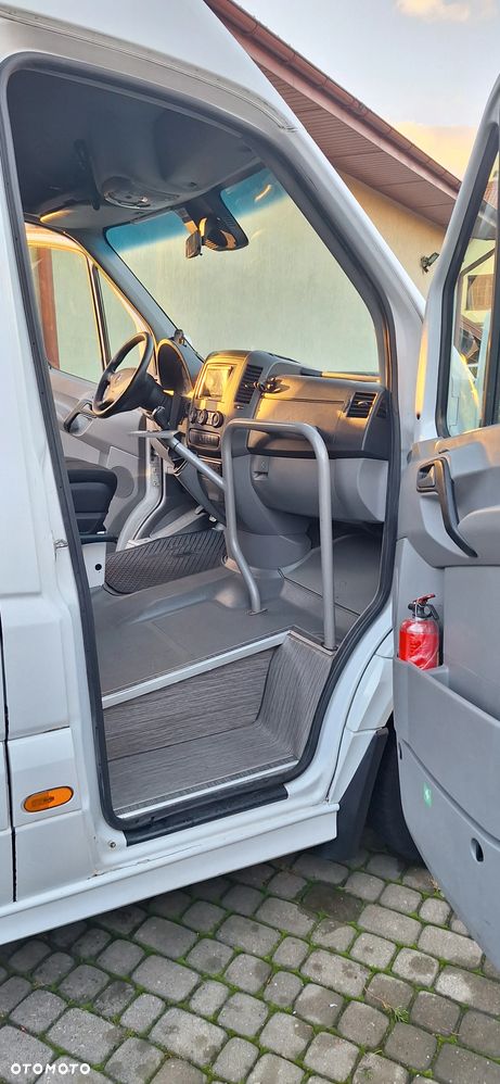 Mercedes-Benz Sprinter 516 - 7