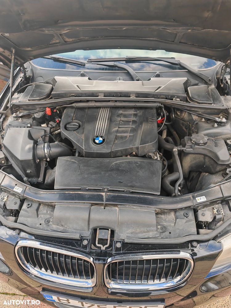 BMW Seria 3 318d - 15