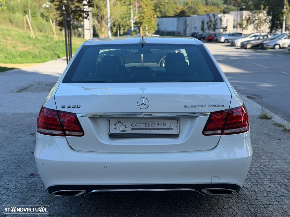 Mercedes-Benz E 300 Bluetec Hybrid Avantgarde - 33