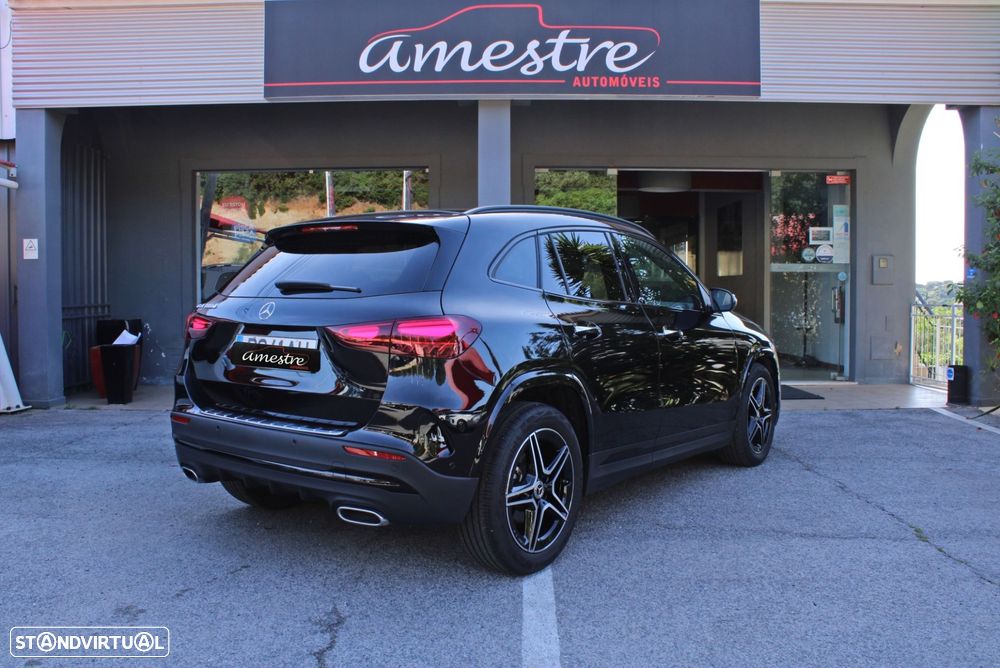 Mercedes-Benz GLA 180 d AMG Line - 3