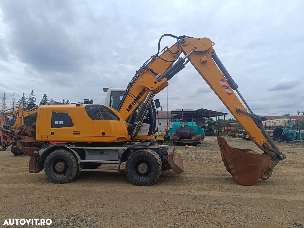 Liebherr A916 - 6