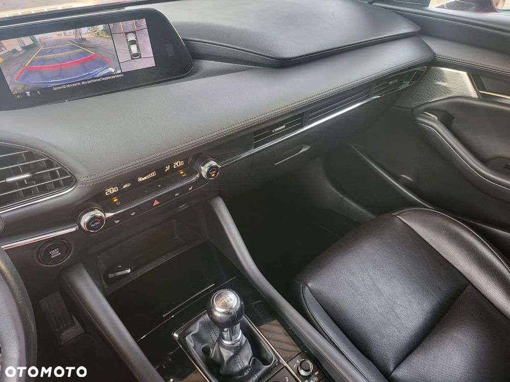 Mazda 3 SKYACTIV-D 1.8 - 23