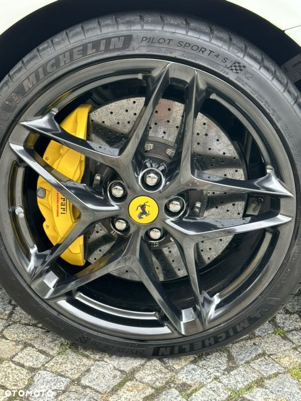 Ferrari Roma - 4