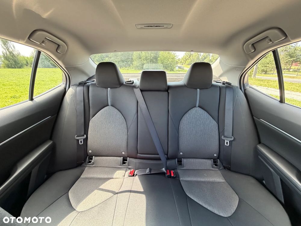Toyota Camry 2.5 Hybrid Comfort CVT - 16