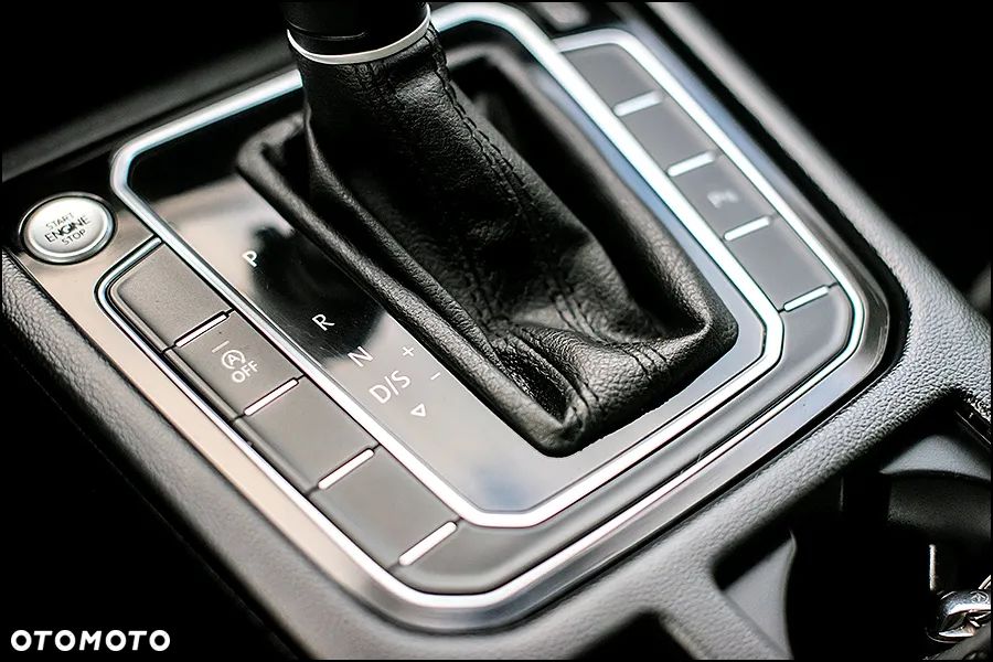 Volkswagen Passat - 28