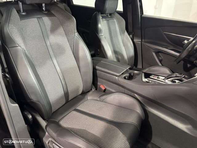Peugeot 5008 1.5 BlueHDi GT Pack EAT8 — fotografia 33