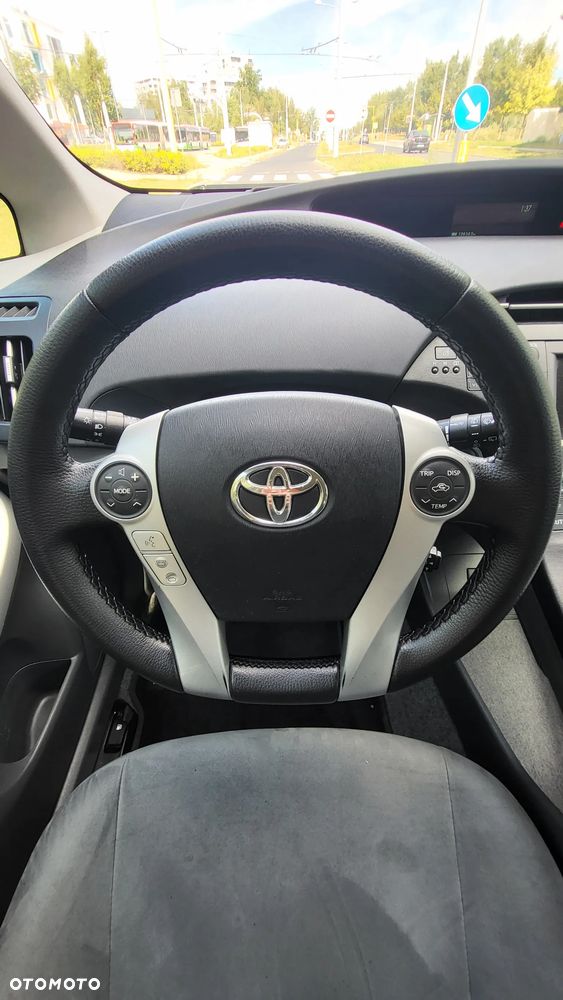Toyota Prius - 8