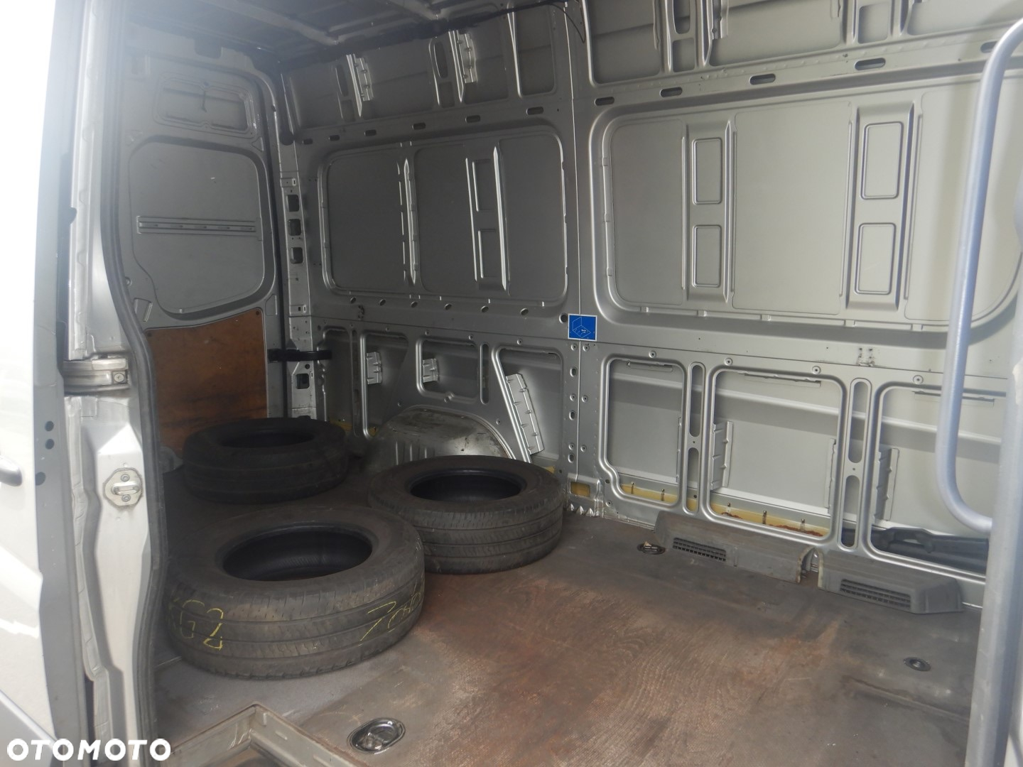 Mercedes-Benz Sprinter - 3