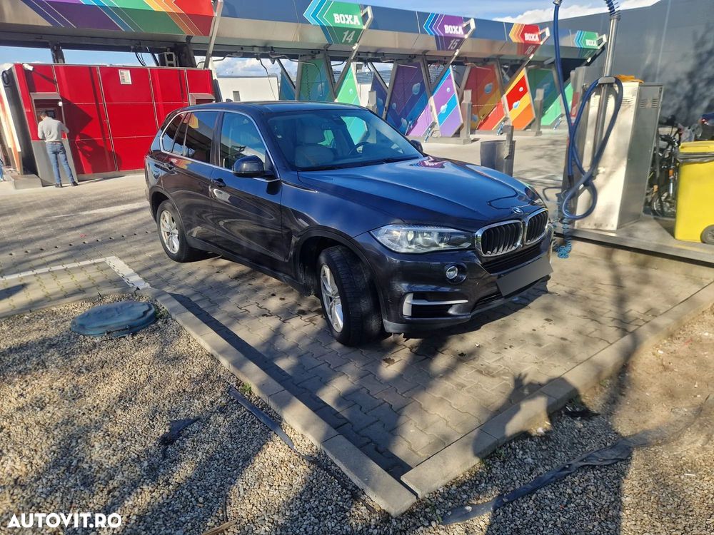BMW X5 xDrive40d - 8