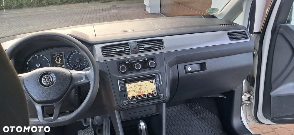 Volkswagen Caddy 2.0 TDI Comfortline DSG - 16